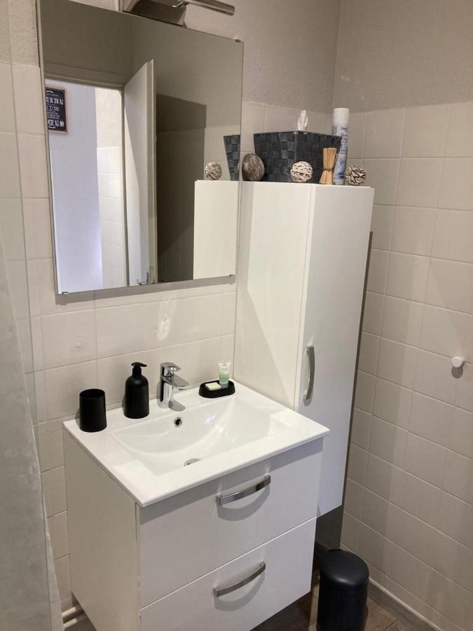 Appartement Calme Et Bien Situe Tarbes Buitenkant foto