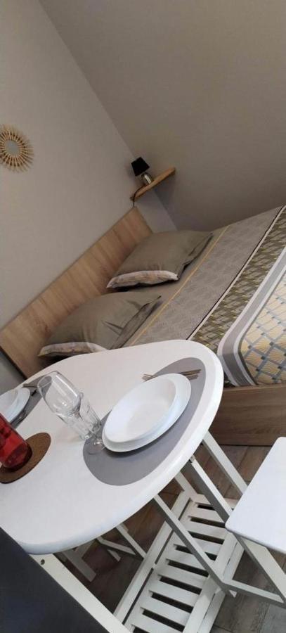 Appartement Calme Et Bien Situe Tarbes Buitenkant foto